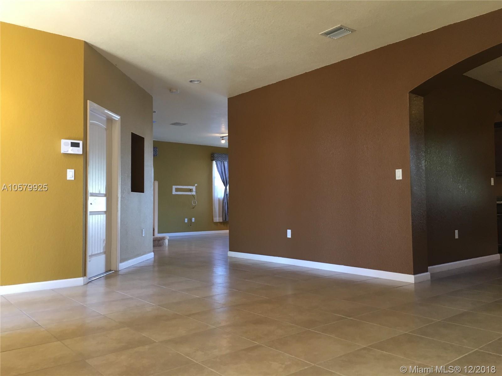 11215 Southwest 227th Street Miami, FL 33170 - Photo 6 of 38