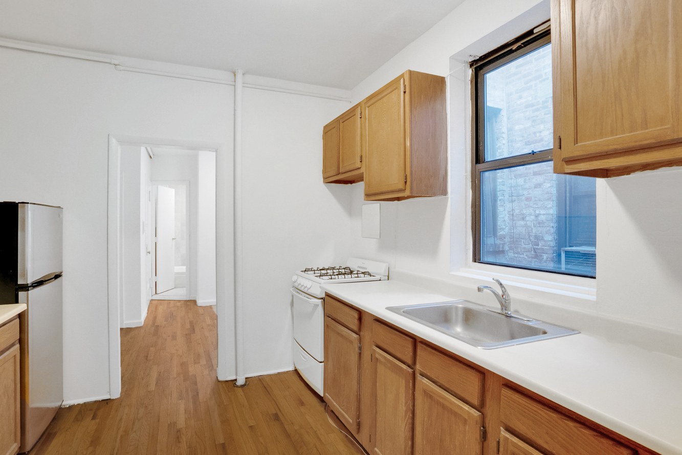 507 East 83rd Street, Unit 5B Manhattan, NY 10028 - Photo 4 of 5