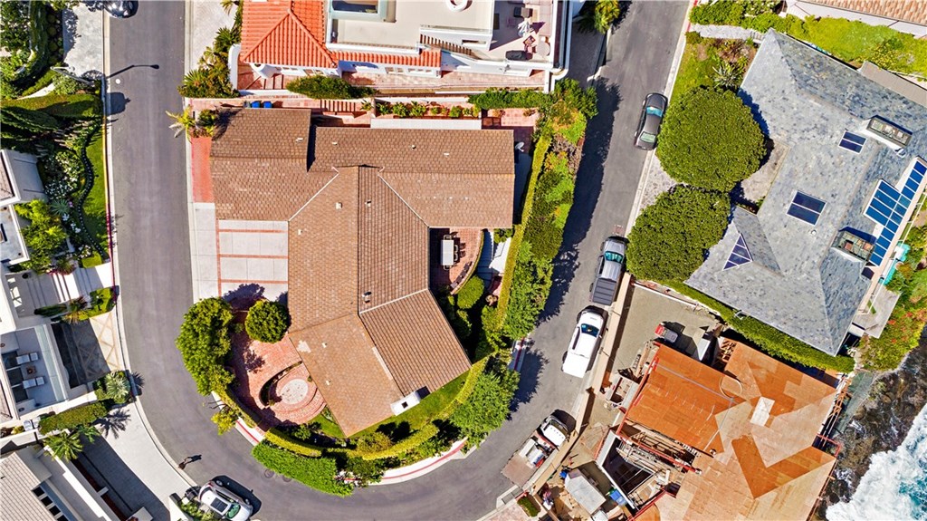 191 Emerald Bay Laguna Beach, CA 92651 - Photo 7 of 36