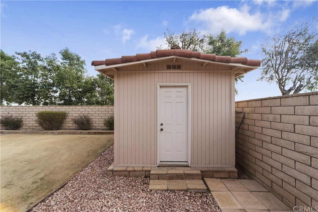 136 Sandpoint Lane Riverside, CA 92506 - Photo 34 of 35