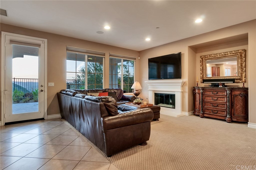 2106 Saltbush Circle Corona, CA 92882 - Photo 13 of 62