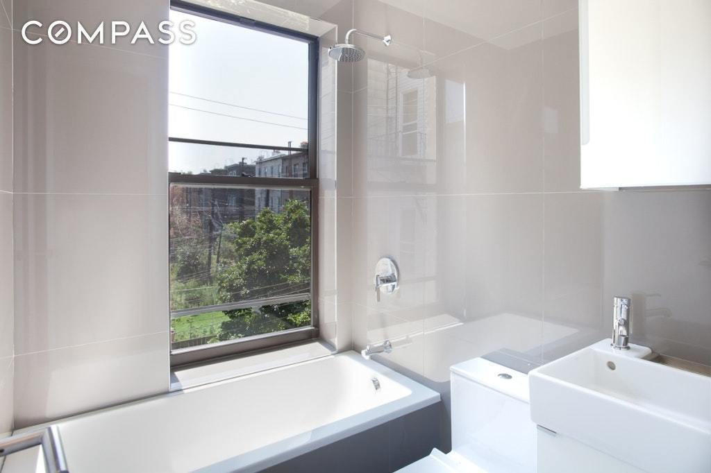 231 North Henry Street, Unit 3R Brooklyn, NY 11222 - Photo 7 of 11