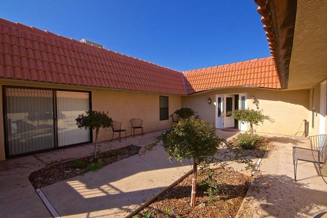 38720 Highway 41 Oakhurst, CA 93644 - Photo 5 of 35