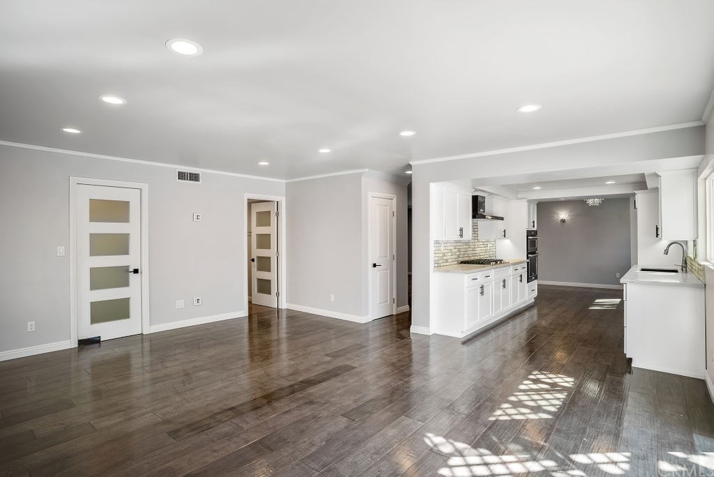 13516 Darvalle Street Cerritos, CA 90703 - Photo 23 of 75