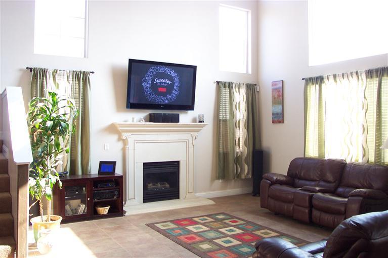 2913 Granite Ridge Place Bakersfield, CA 93313 - Photo 4 of 20 Gallery Image 4