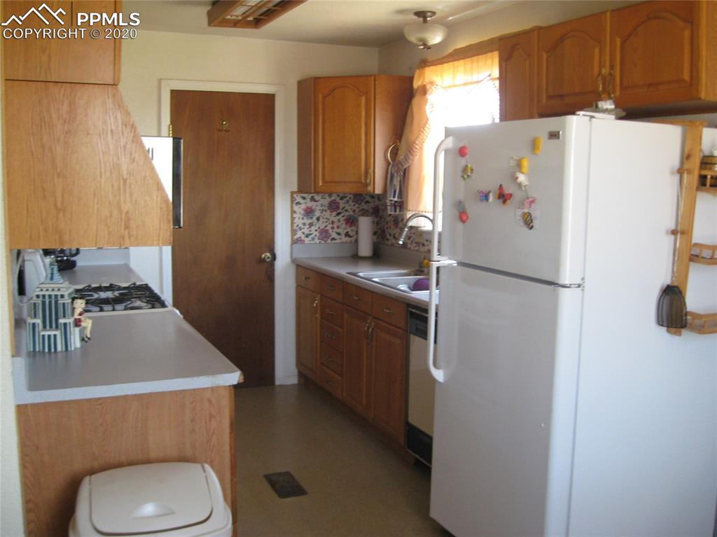 33225 Fossinger Road Yoder, CO 80864 - Photo 10 of 32