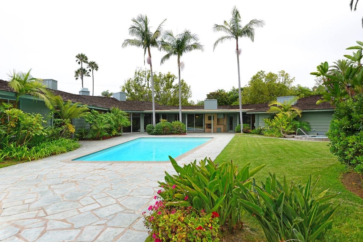 5935 Rutgers Road La Jolla, CA 92037 - Photo 16 of 24 Gallery Image 16
