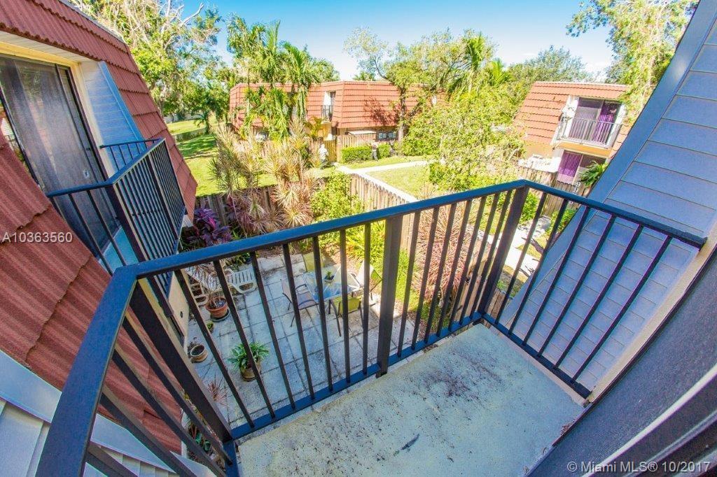 9983 Northwest 7th Street, Unit 9983 Plantation, FL 33324 - Photo 9 of 17