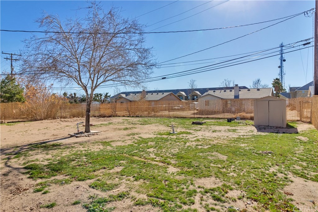 15943 Pine Street Hesperia, CA 92345 - Photo 20 of 21