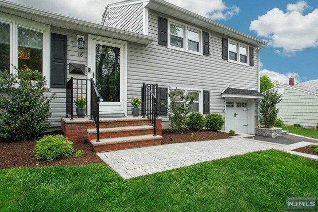 16 Hemlock Street Waldwick, NJ 07463 - Photo 2 of 25