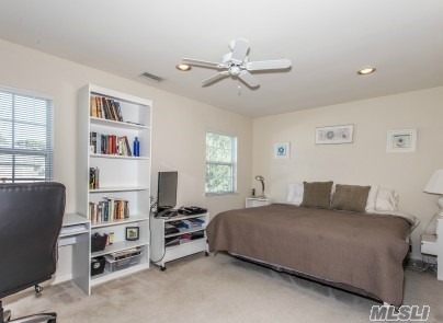 5 Merrimack Road Smithtown, NY 11787 - Photo 14 of 20 Gallery Image 14
