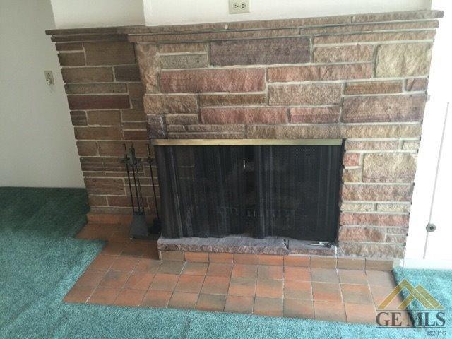 417 Baldwin Road Bakersfield, CA 93304 - Photo 7 of 18 Gallery Image 7