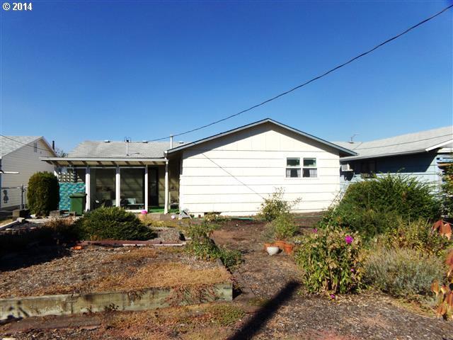 1366 Rainier Road Woodburn, OR 97071 - Photo 15 of 16 Gallery Image 15
