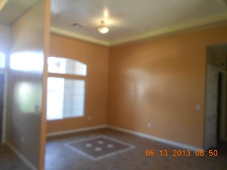 4803 Jackson Ridge Avenue Bakersfield, CA 93313 - Photo 3 of 20 Gallery Image 3