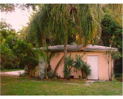 28 Southwest 23rd Road Miami, FL 33129 - Photo 7 of 10