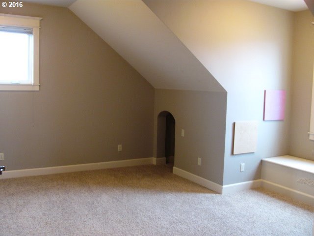 383 Summit Ridge Drive The Dalles, OR 97058 - Photo 18 of 32 Gallery Image 18
