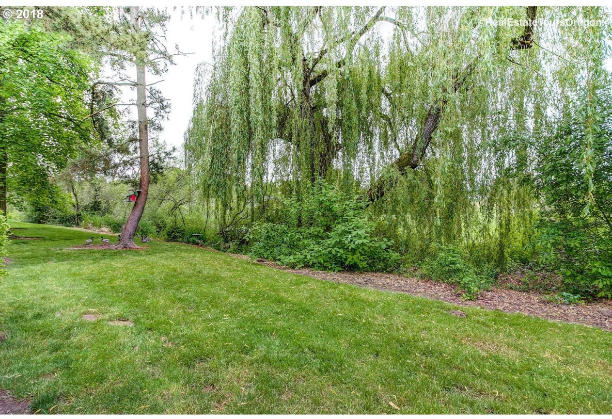 12614 Northwest Barnes Road, Unit 11 Portland, OR 97229 - Photo 28 of 32 Gallery Image 28
