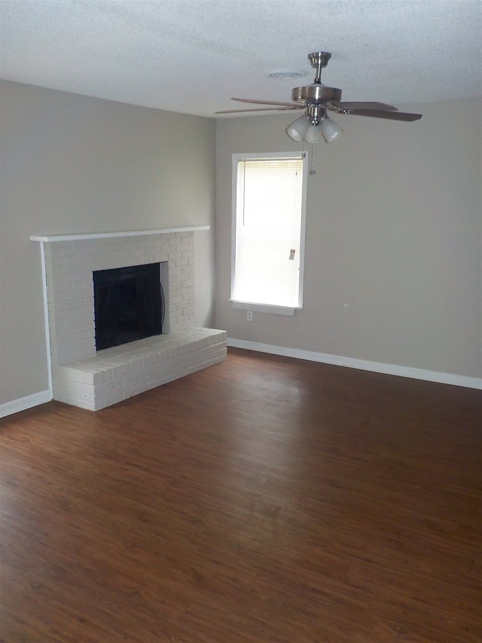 1393 Winfield Road Memphis, TN 38116 - Photo 7 of 13