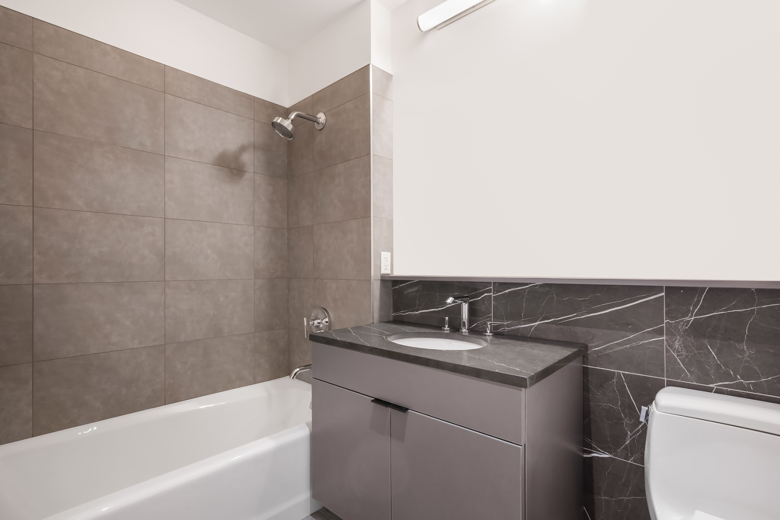 306 West 48th Street, Unit 5C Manhattan, NY 10036 - Photo 5 of 11