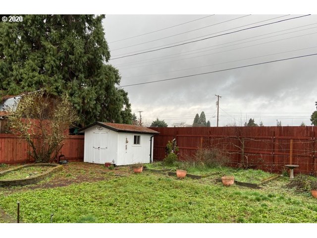3790 Cherokee Drive Springfield, OR 97478 - Photo 13 of 13