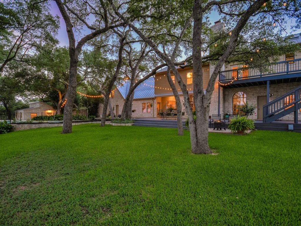 805 Crystal Mountain Drive Austin, TX 78733 - Photo 8 of 38