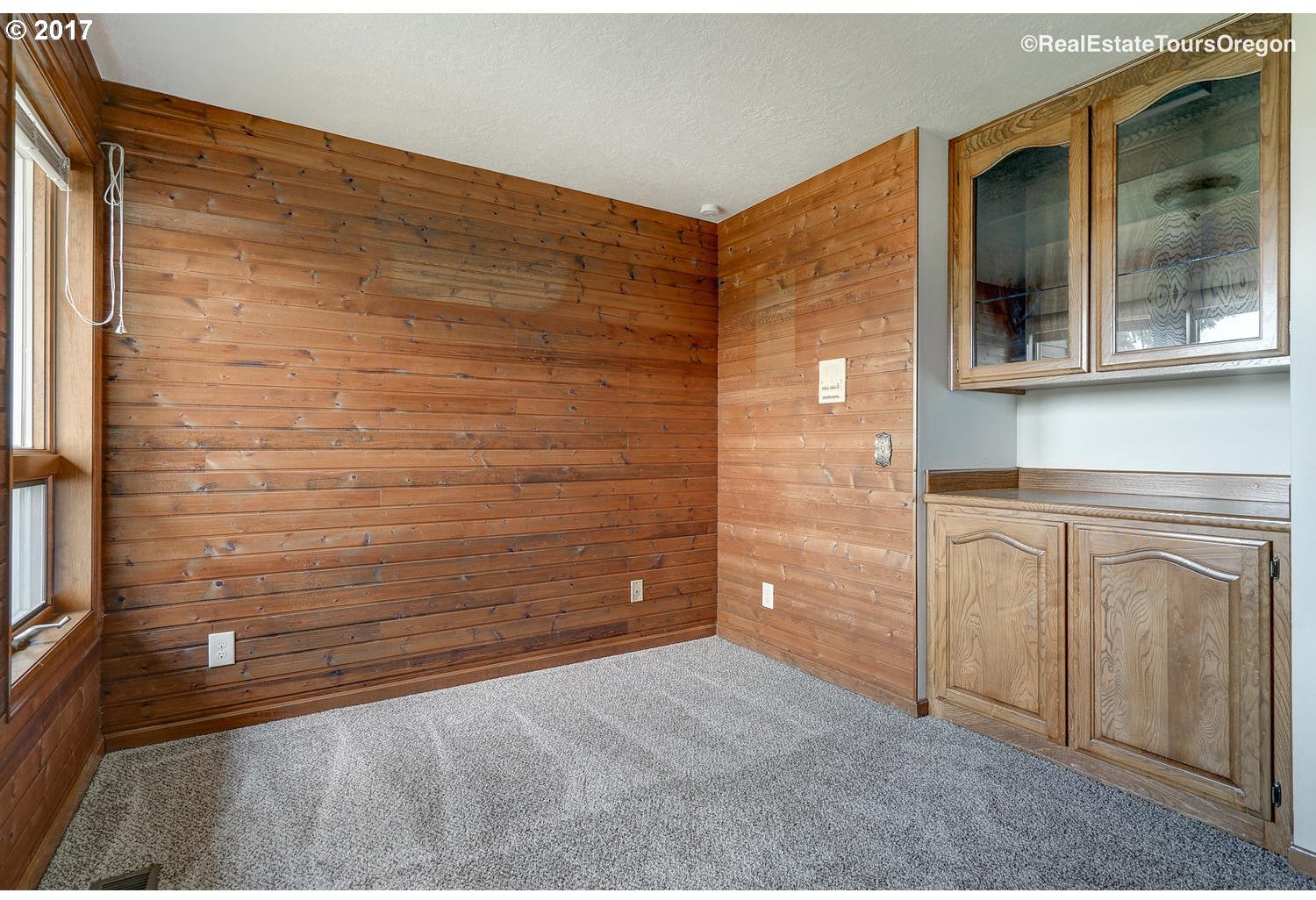 45063 Southwest Plumlee Road Forest Grove, OR 97116 - Photo 16 of 32