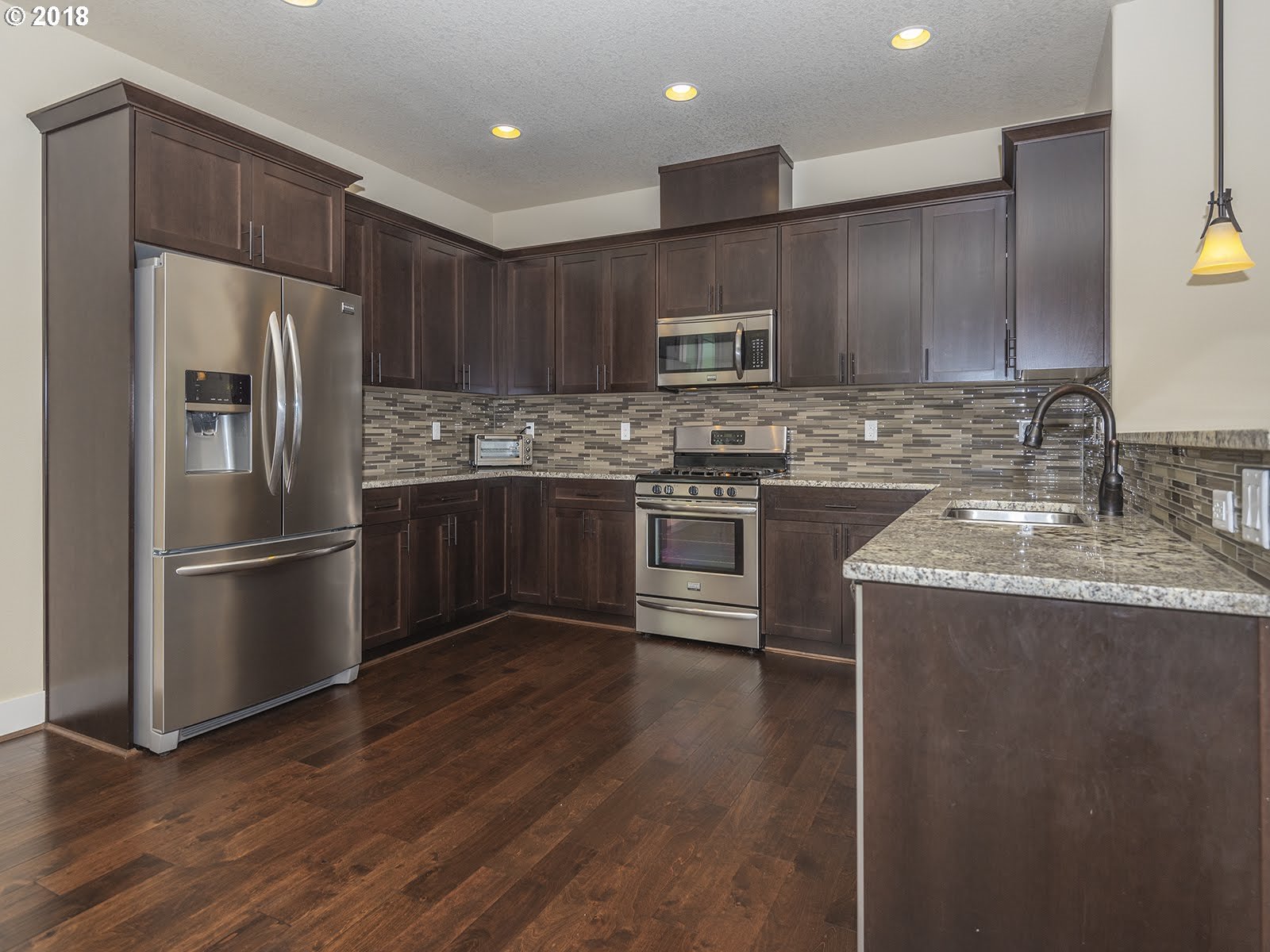 9945 Southwest Old Weir Road Beaverton, OR 97008 - Photo 11 of 23 Gallery Image 11