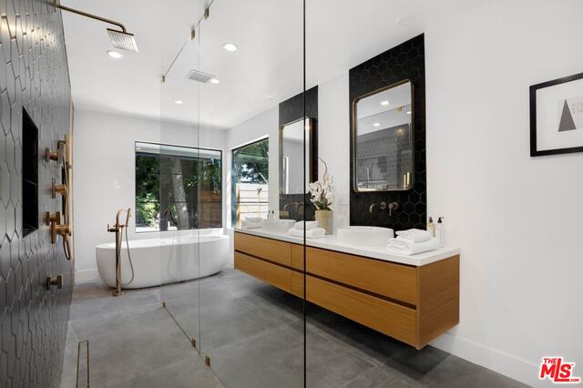 2501 Roscomare Road Los Angeles, CA 90077 - Photo 21 of 43