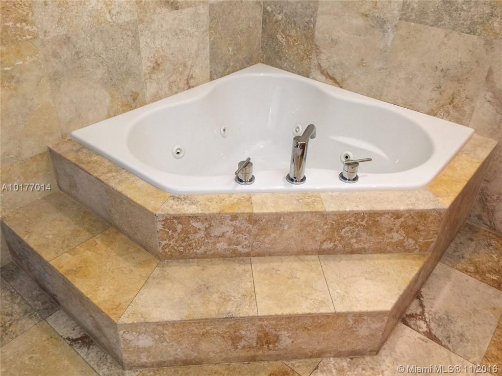 13550 Southwest 82nd Avenue Pinecrest, FL 33156 - Photo 16 of 29