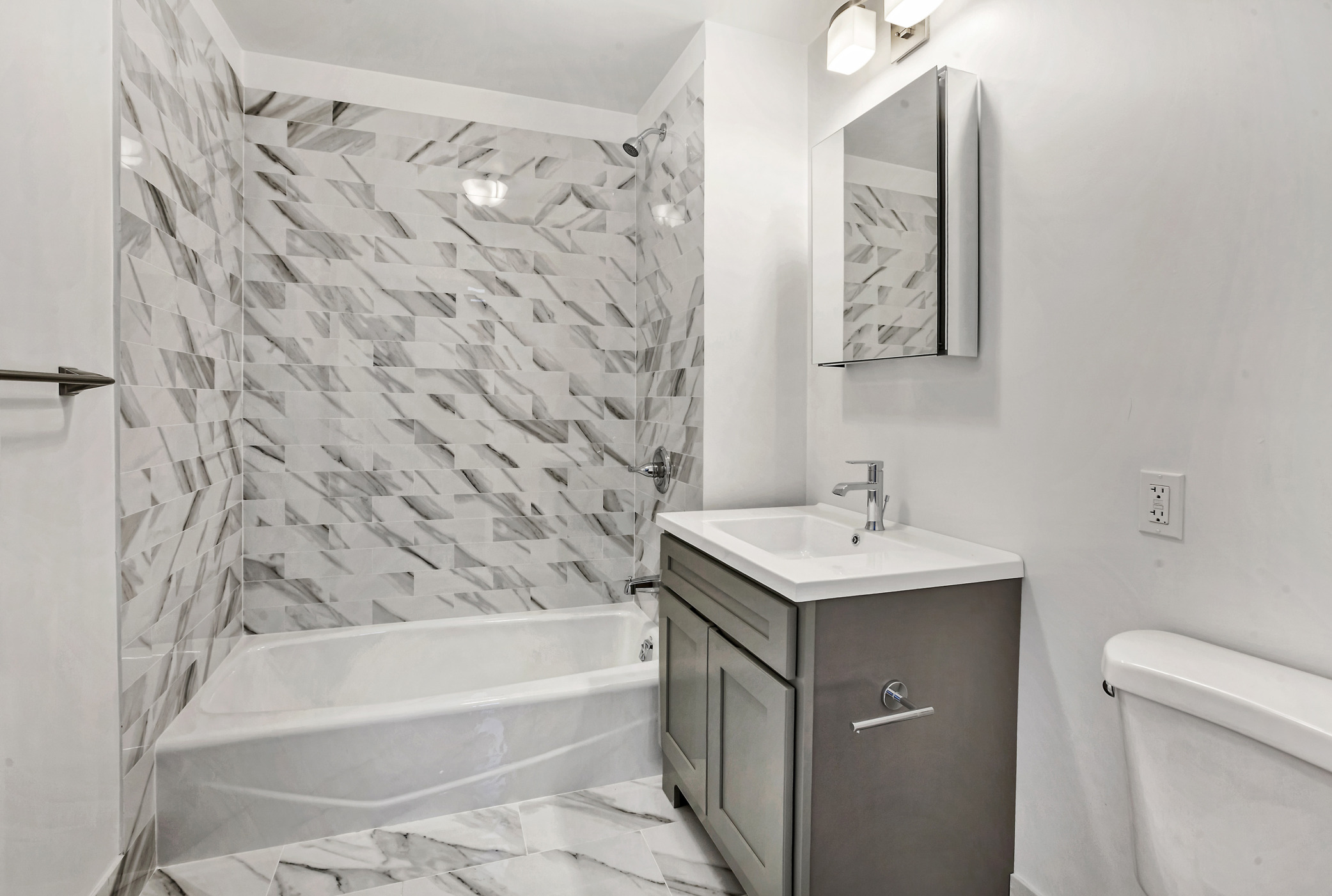 431 East 87th Street, Unit 5R Manhattan, NY 10128 - Photo 7 of 7