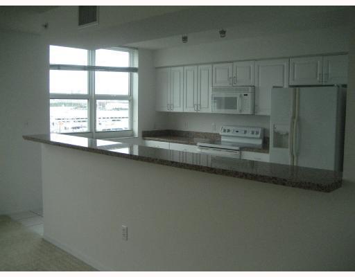 90 Alton Road, Unit TH8 Miami Beach, FL 33139 - Photo 10 of 11