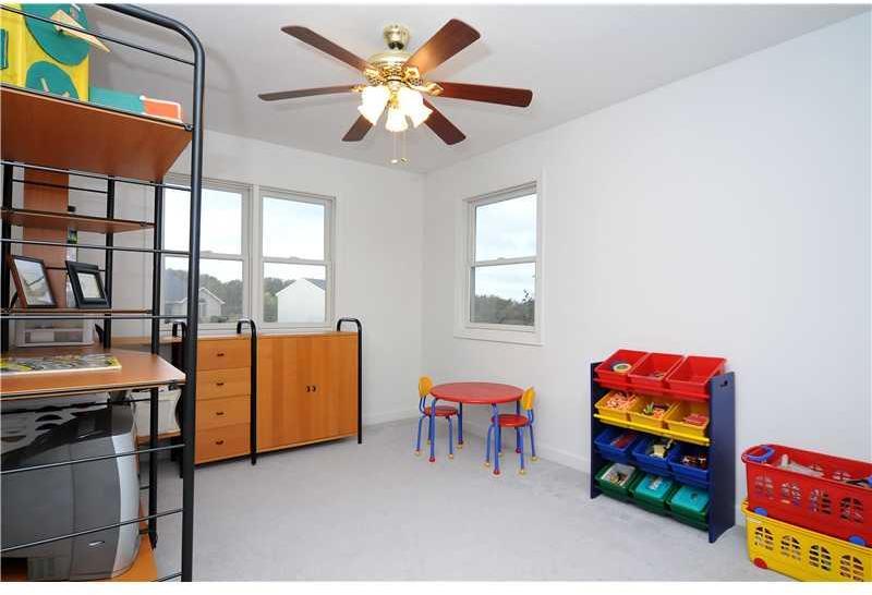 119 Oakland Heights Road Monaca, PA 15061 - Photo 15 of 25 Gallery Image 15