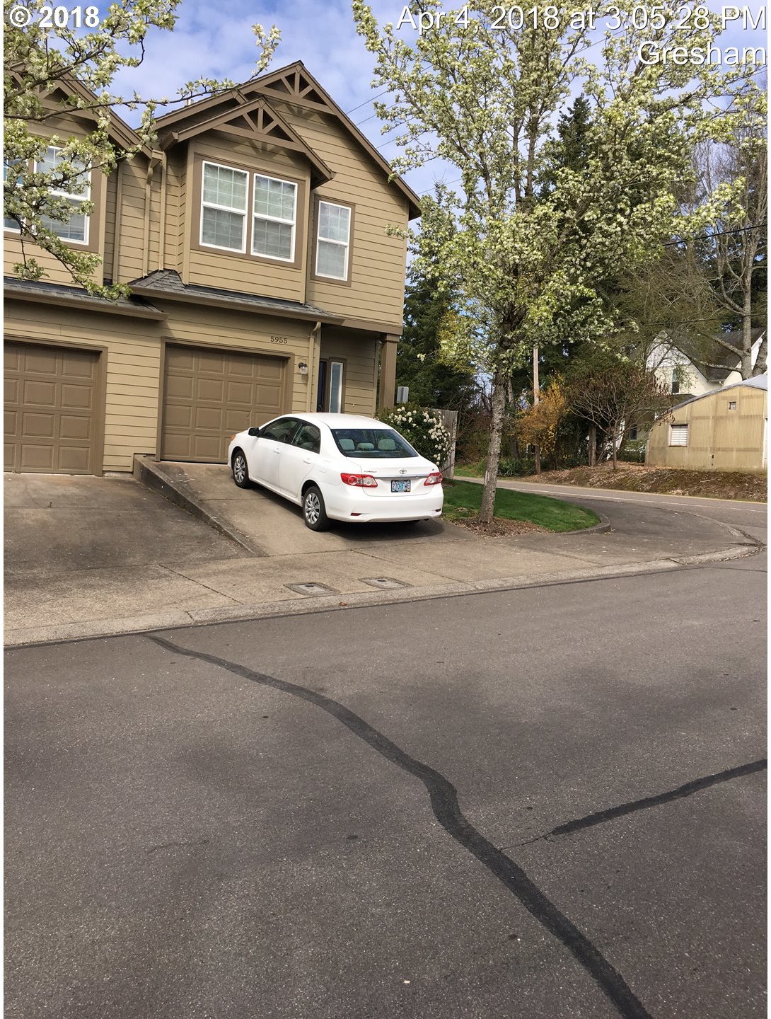 5955 Southeast 17th Loop Gresham, OR 97080 - Photo 1 of 14