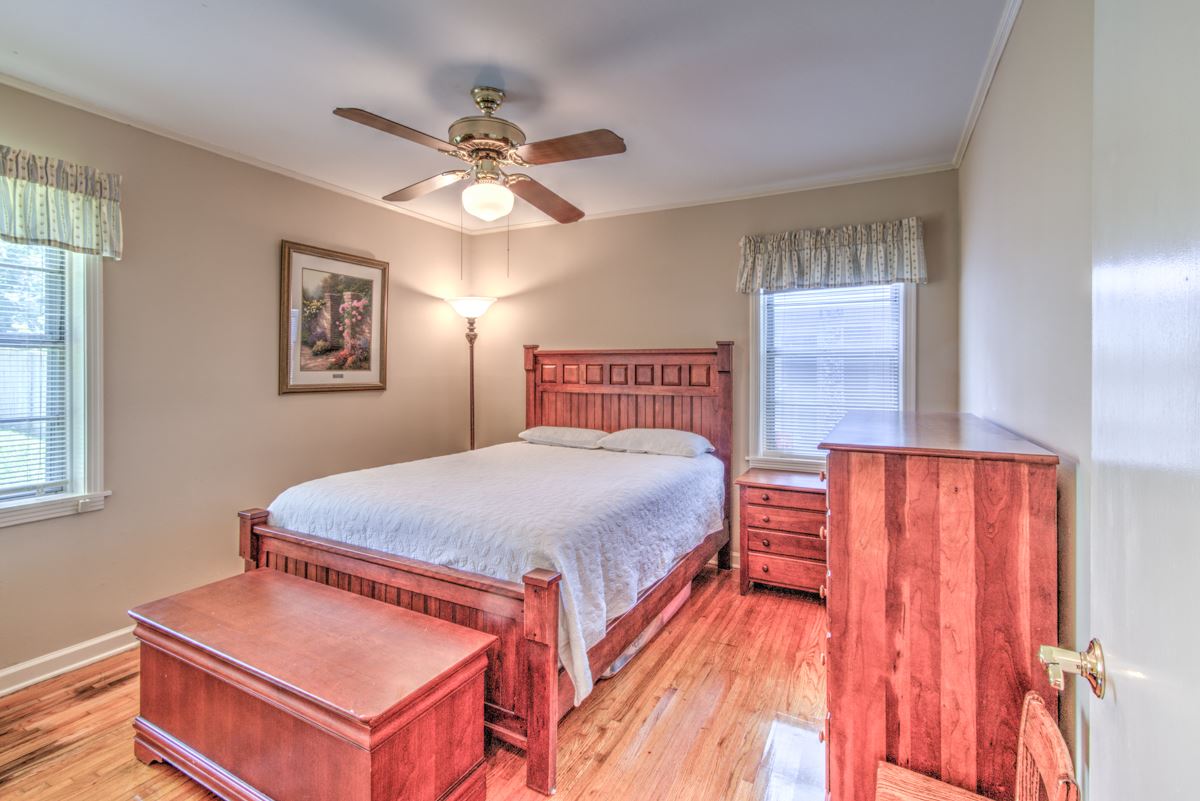 5078 Kaye Road Memphis, TN 38117 - Photo 8 of 11