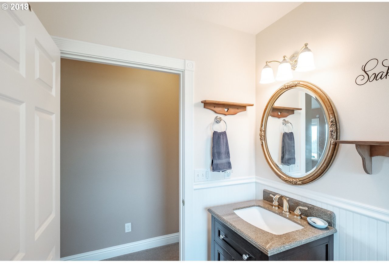26785 Fern Ridge Road Sweet Home, OR 97386 - Photo 24 of 32 Gallery Image 24