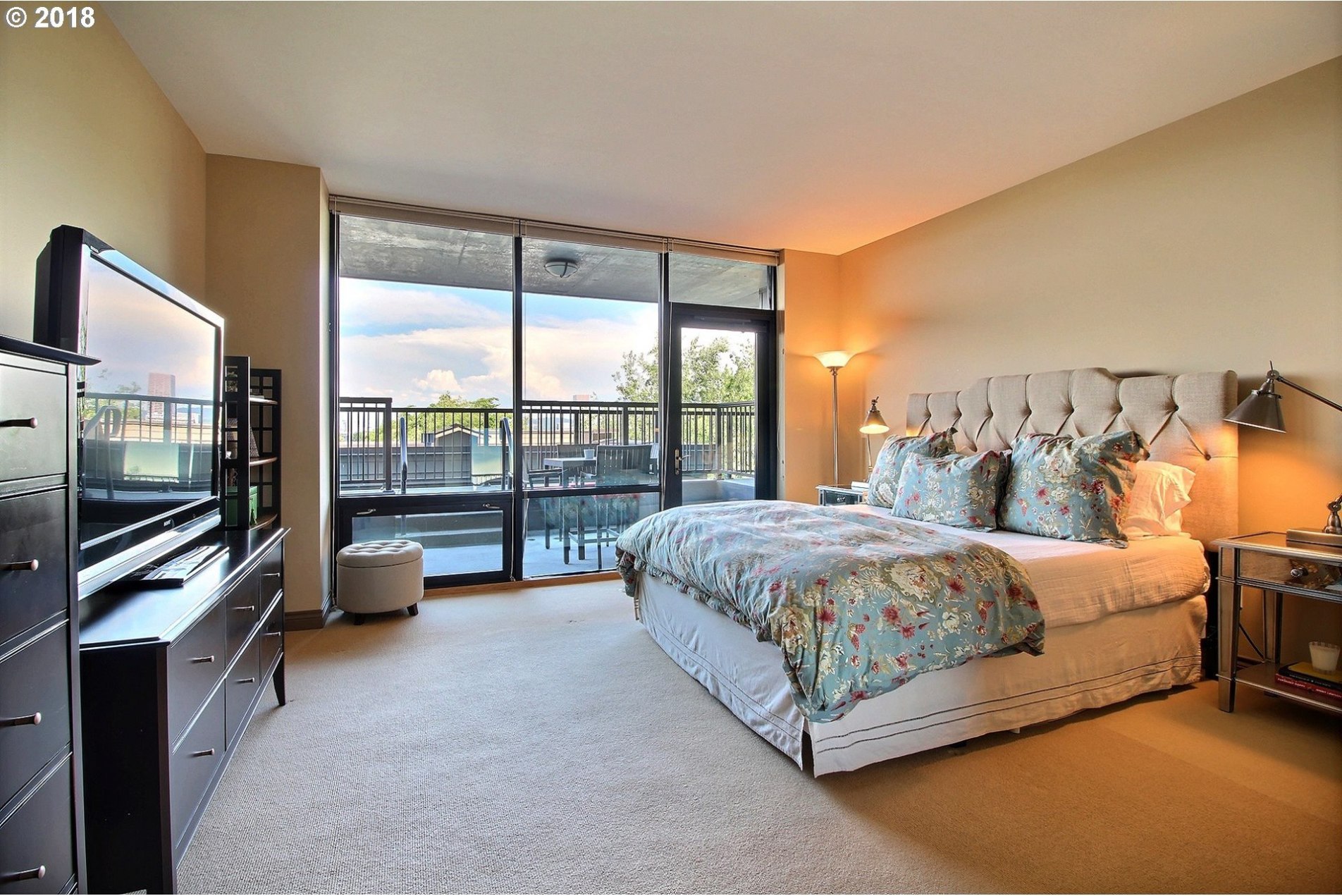 2442 Northwest Westover Road, Unit 101 Portland, OR 97210 - Photo 16 of 32 Gallery Image 16