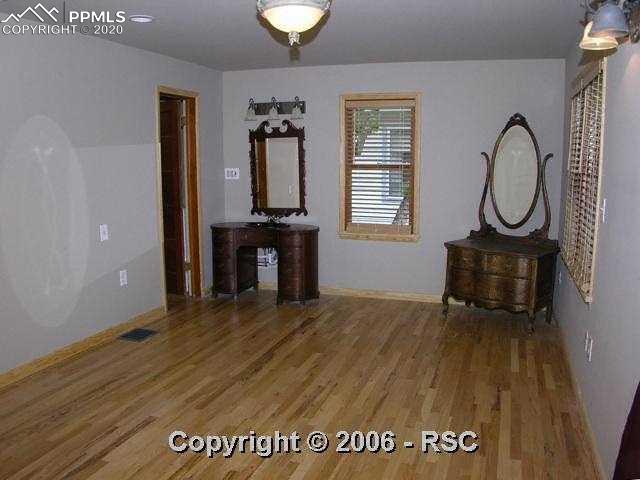 1826 Ridgeway Avenue Colorado Springs, CO 80906 - Photo 4 of 11