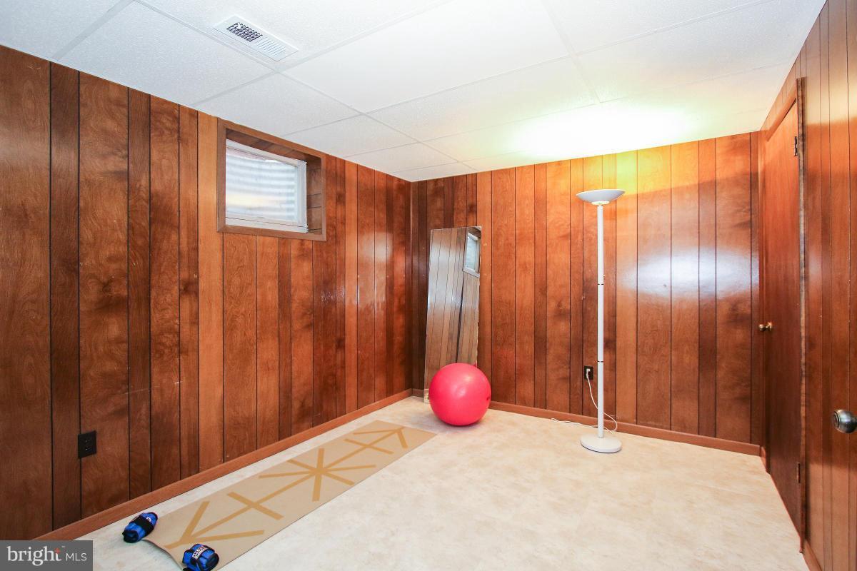 8712 Seven Locks Road Bethesda, MD 20817 - Photo 27 of 29