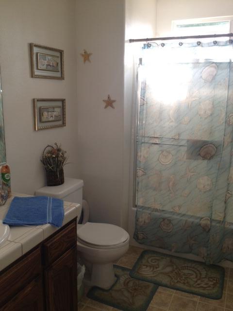 8107 Fighting Irish Drive Bakersfield, CA 93313 - Photo 4 of 10