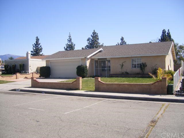 565 North Chestnut Avenue Rialto, CA 92376 - Photo 1 of 1