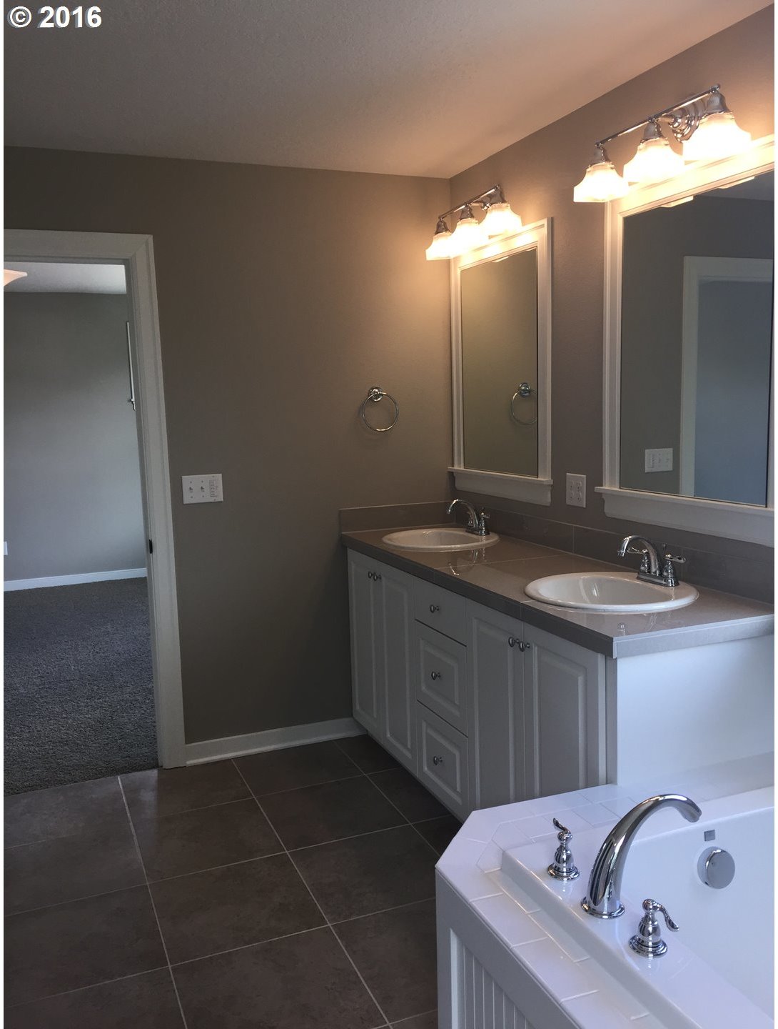 2143 North Kilpatrick Street Portland, OR 97217 - Photo 10 of 11 Gallery Image 10