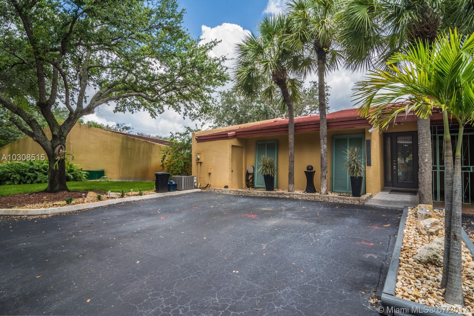8331 Balgowan Road, Unit 8331 Miami Lakes, FL 33016 - Photo 1 of 15 Gallery Image 1