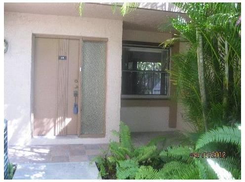48 Chestnut Circle, Unit 48 Cooper City, FL 33026 - Photo 5 of 17