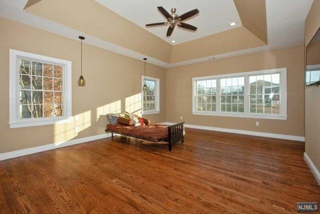 30 Elk Road Verona, NJ 07044 - Photo 9 of 18