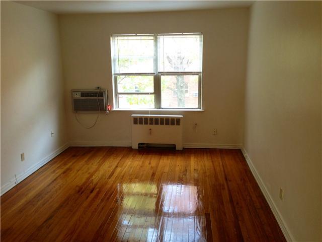 225 Holt Drive, Unit E3 Pearl River, NY 10965 - Photo 2 of 8