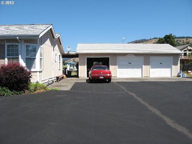 266 Southwest Captain Cook Road White Salmon, WA 98672 - Photo 16 of 16 Gallery Image 16