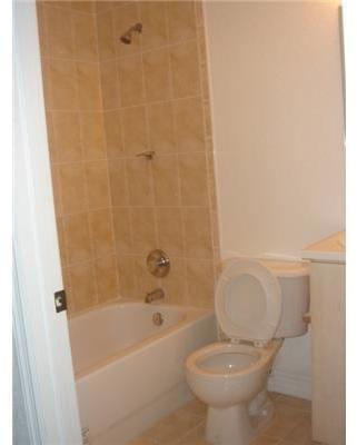 7985 Northwest 8th Street, Unit 112A Miami, FL 33126 - Photo 7 of 9