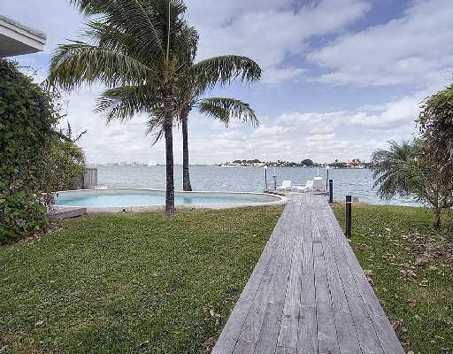 1707 Cleveland Road Miami Beach, FL 33141 - Photo 12 of 16
