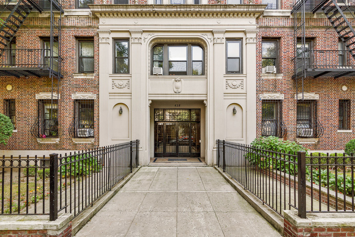 418 St. Johns Place, Unit 2D Brooklyn, NY 11238 - Photo 9 of 11