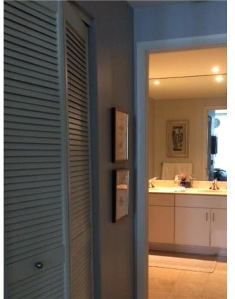 801 Brickell Key Boulevard, Unit 1610 Miami, FL 33131 - Photo 16 of 25